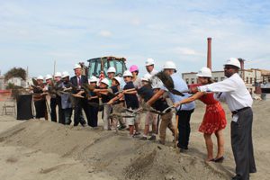 shoveling-dirt-side-view